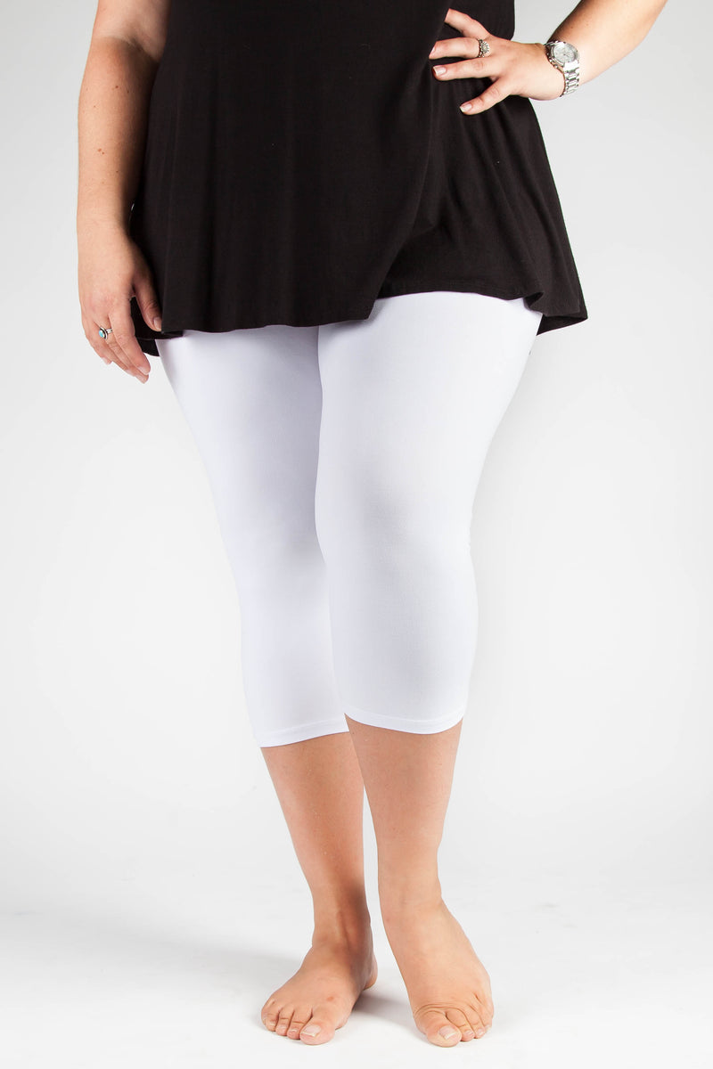 White Capris Plus (3X-5X) – The Purple Puddle